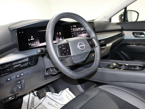 Used 2025 Nissan Murano SL w/ Cargo Package AWD/4WD image 22