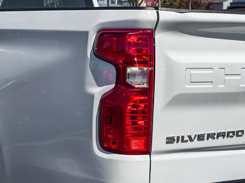 Used 2025 Chevrolet Silverado 1500 W/T RWD image 8