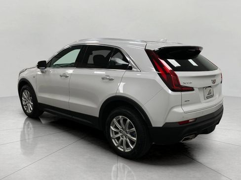 Used 2023 Cadillac XT4 Luxury w/ Cold Weather Package AWD/4WD image 7