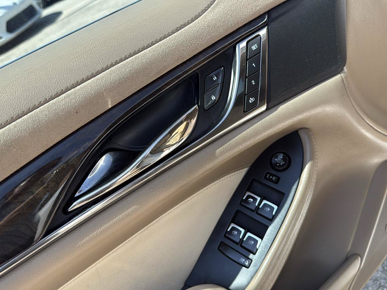 Used 2016 Cadillac CTS Luxury RWD image 13