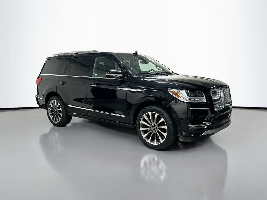 Used 2021 Lincoln Navigator Reserve w/ Luxury Package AWD/4WD image 7