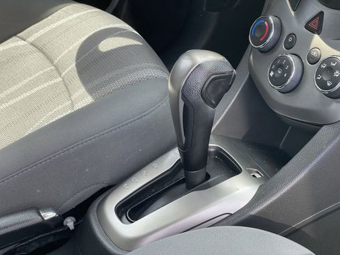 Used 2016 Chevrolet Sonic LT image 7