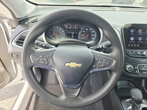 Used 2023 Chevrolet Malibu LS FWD image 15