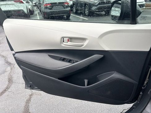 Used 2024 Toyota Corolla LE image 25