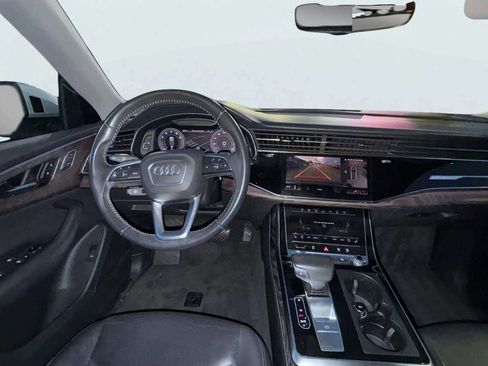 Used 2019 Audi Q8 Prestige image 10