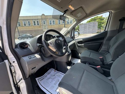 Used 2019 Nissan NV200 S image 12