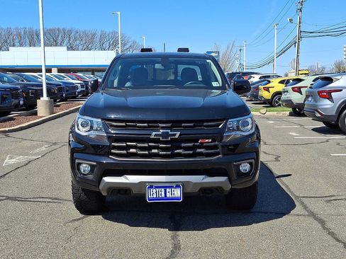 Used 2022 Chevrolet Colorado Z71 w/ Z71 Midnight Edition AWD/4WD image 2
