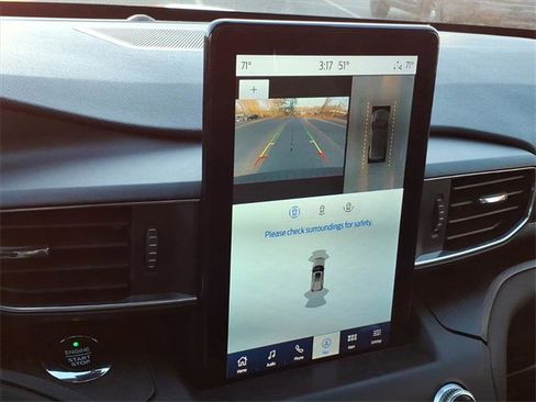 Used 2020 Ford Explorer ST w/ Premium Technology Package image 17