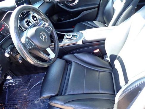 Used 2017 Mercedes-Benz C 300 4MATIC Sedan image 9