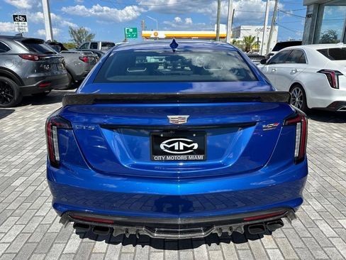 Used 2023 Cadillac CT5 V Blackwing w/ Carbon Fiber Package 2 RWD image 9