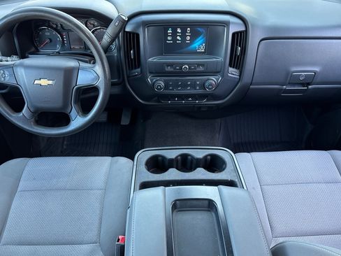 Used 2018 Chevrolet Silverado 1500 Custom w/ Custom Value Package image 16