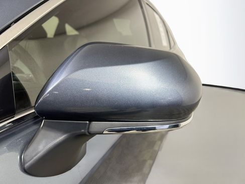 Used 2022 Toyota Avalon Limited w/ Advanced Safety Package FWD image 13