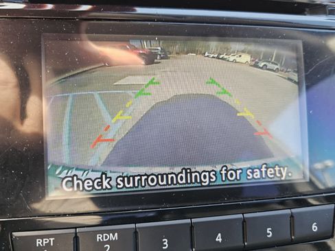 Used 2018 Nissan Rogue Sport S w/ S Appearance Package image 9