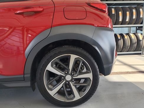 Used 2018 Hyundai Kona Limited image 23