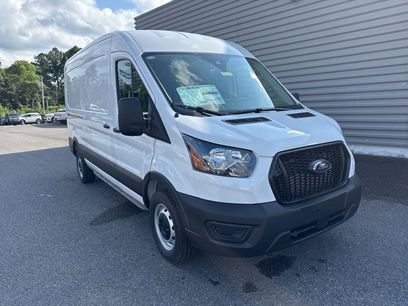 New 2025 Ford Transit 250 148 Medium Roof w/ Load Area Protection Package