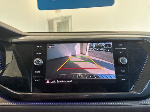 Used 2023 Volkswagen Taos SEL image 25