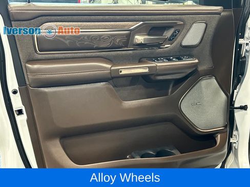 Used 2025 RAM 1500 Limited AWD/4WD image 15