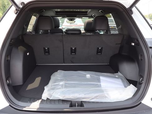 New 2027 Chevrolet Equinox LT w/ Convenience Package II FWD image 27