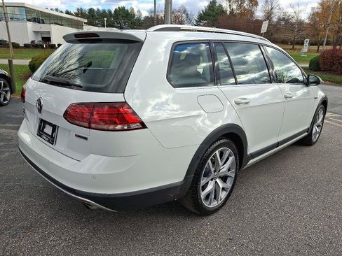 Used 2019 Volkswagen Golf Alltrack SEL image 6