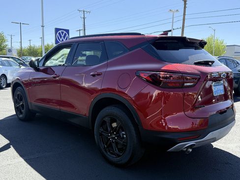 Used 2024 Chevrolet Blazer LT w/ Midnight/Sport Edition FWD image 7