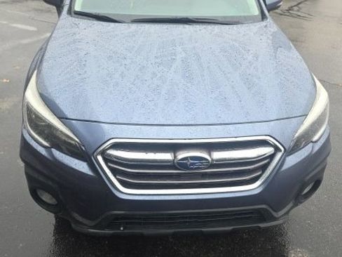 Used 2018 Subaru Outback 2.5i Premium image 3