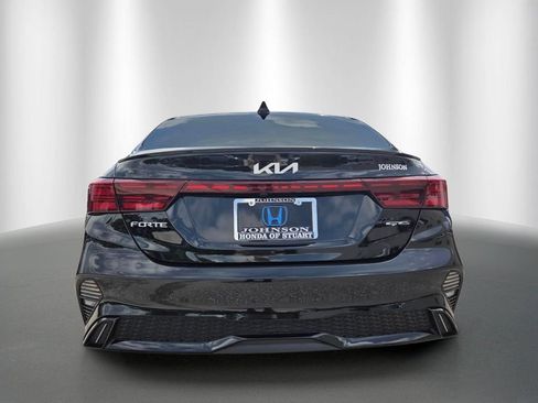 Used 2024 Kia Forte GT-Line w/ GT-Line Premium Package FWD image 4
