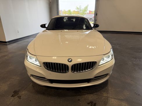 Used 2016 BMW Z4 sDrive35i RWD image 2