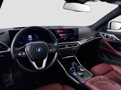 Used 2023 BMW i4 eDrive35 RWD image 30