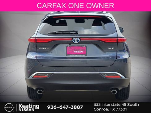 Used 2023 Toyota Venza XLE AWD/4WD image 4