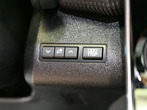 Used 2023 Subaru Solterra AWD image 43