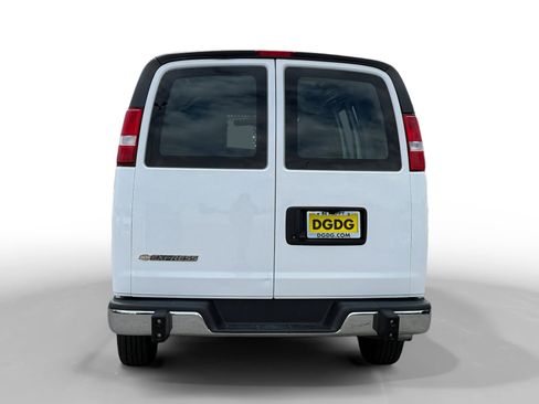 Used 2024 Chevrolet Express 2500 w/ Driver Convenience Package RWD image 4