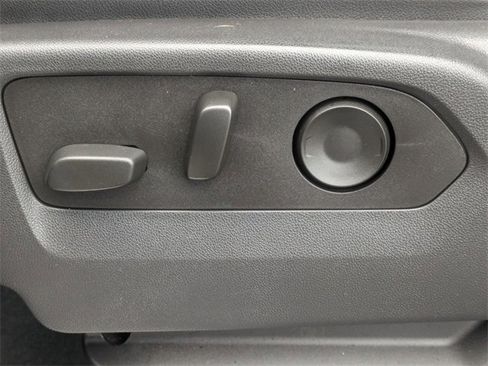 Used 2023 GMC Sierra 1500 SLT w/ SLT Premium Plus Package image 17