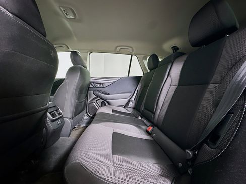 Used 2023 Subaru Outback Premium image 27