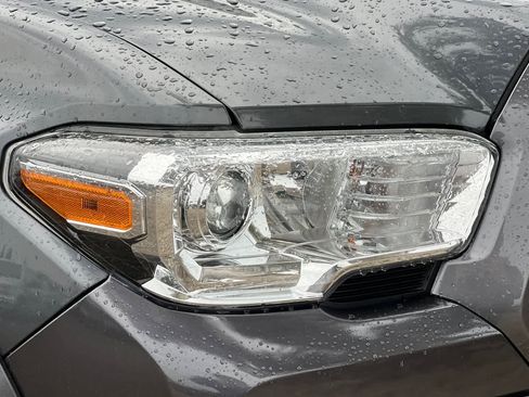 Used 2023 Toyota Tacoma SR5 image 33