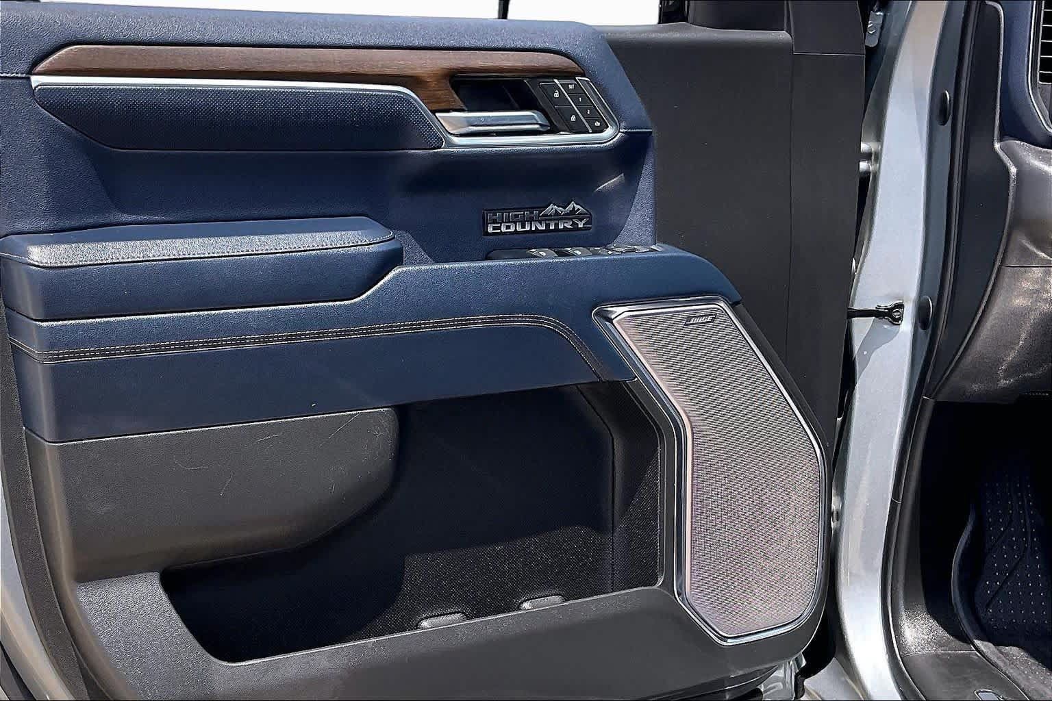 Used 2023 Chevrolet Silverado 1500 High Country w/ High Country Premium Package AWD/4WD image 37