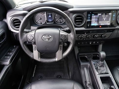 Used 2019 Toyota Tacoma TRD Off-Road image 21