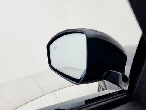 New 2026 Land Rover Range Rover Velar S image 23