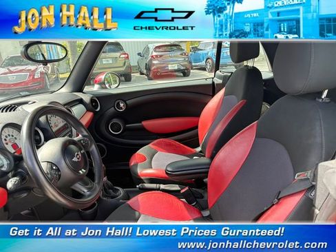 Used 2011 MINI Cooper Convertible FWD image 18