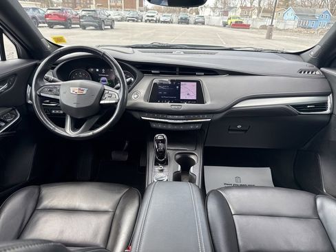 Used 2022 Cadillac XT4 Premium Luxury w/ Technology Package AWD/4WD image 12