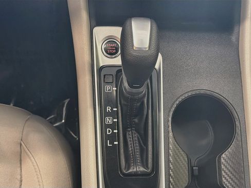 Used 2025 Nissan Altima 2.5 SV FWD image 24