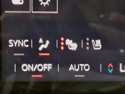 Used 2025 GMC Sierra EV Denali AWD/4WD image 21