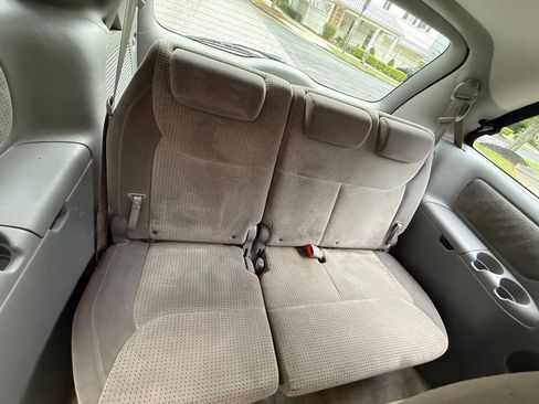 Used 2006 Toyota Sienna LE FWD image 4