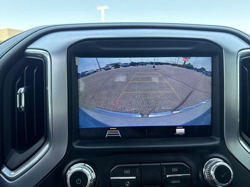 Used 2020 GMC Sierra 1500 SLE w/ Remote Start Package AWD/4WD image 17