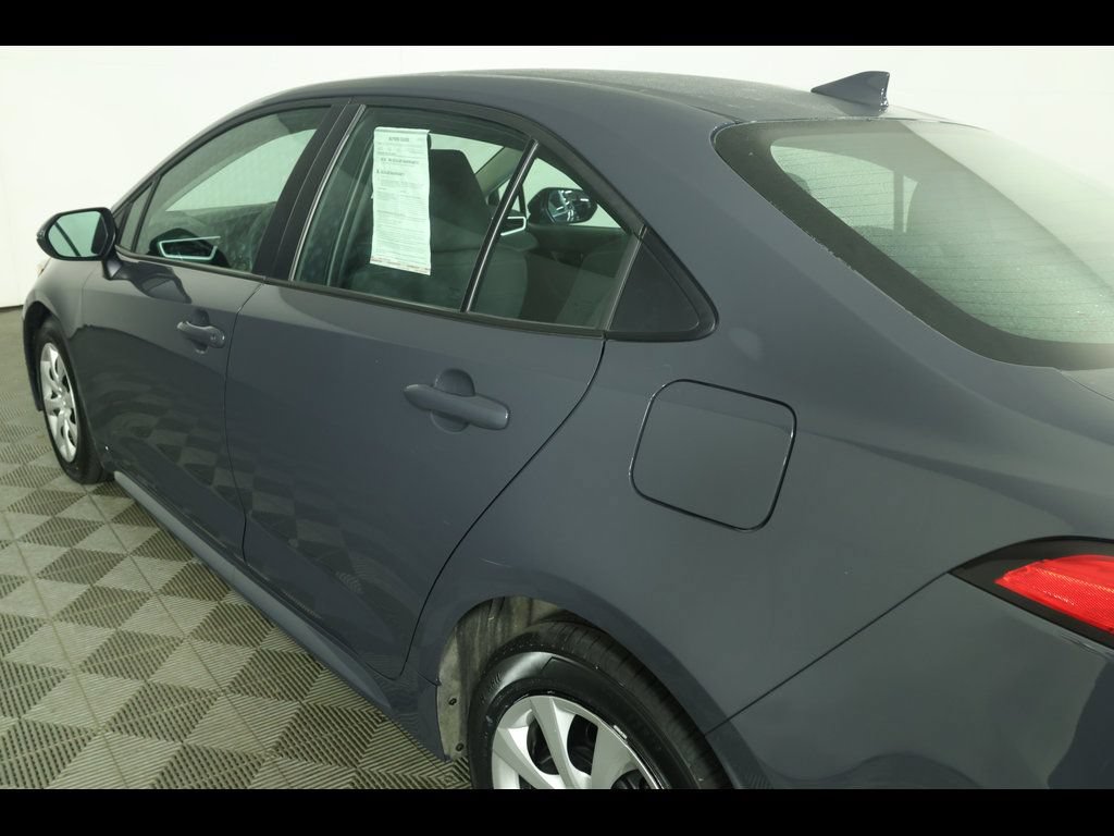 Used 2025 Toyota Corolla LE FWD image 14