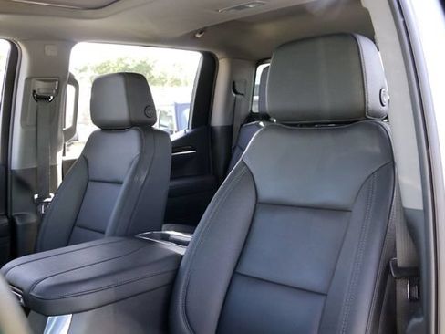 Used 2026 Chevrolet Silverado 1500 LT Trail Boss w/ LT Trail Boss Premium Package AWD/4WD image 11