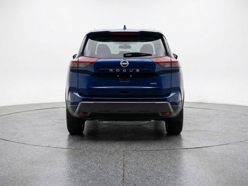 Used 2025 Nissan Rogue SV AWD/4WD image 7
