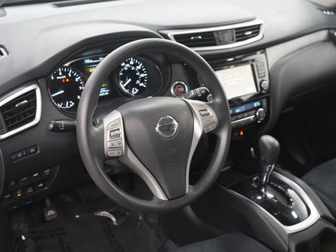Used 2016 Nissan Rogue SV w/ SV Premium Package AWD/4WD image 21