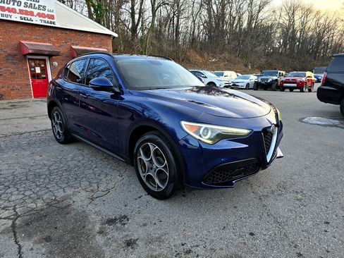 Used 2018 Alfa Romeo Stelvio Sport w/ Quick Order Package 22J Sport image 3