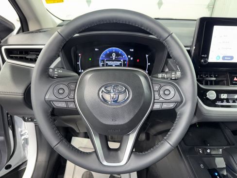New 2026 Toyota Corolla Cross LE w/ Cold Weather Package AWD/4WD image 25