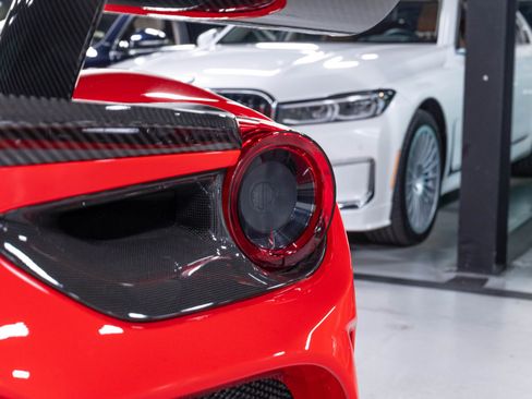 Used 2016 Ferrari 488 GTB RWD image 88